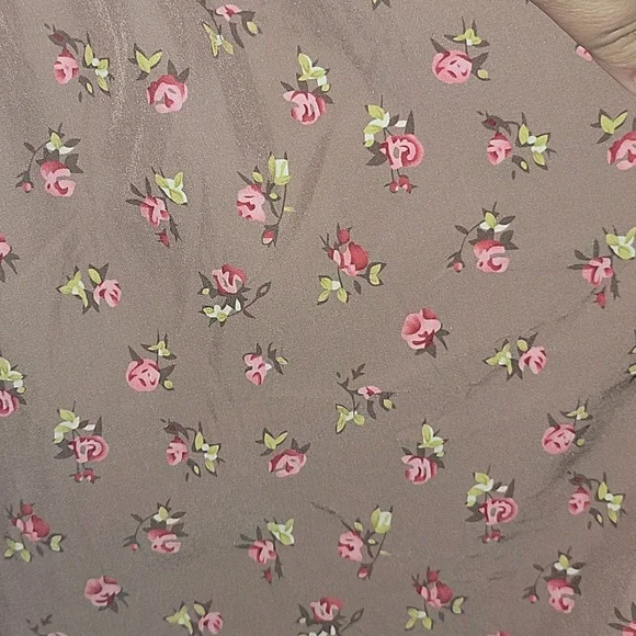 Puff Sleeve Romper - Picture 11 of 13